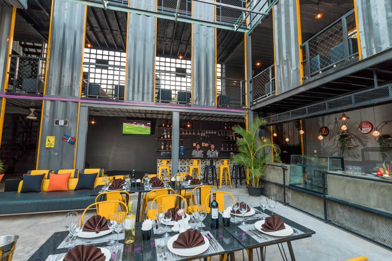 סיאם ריפ White Rabbit Hostel מראה חיצוני תמונה