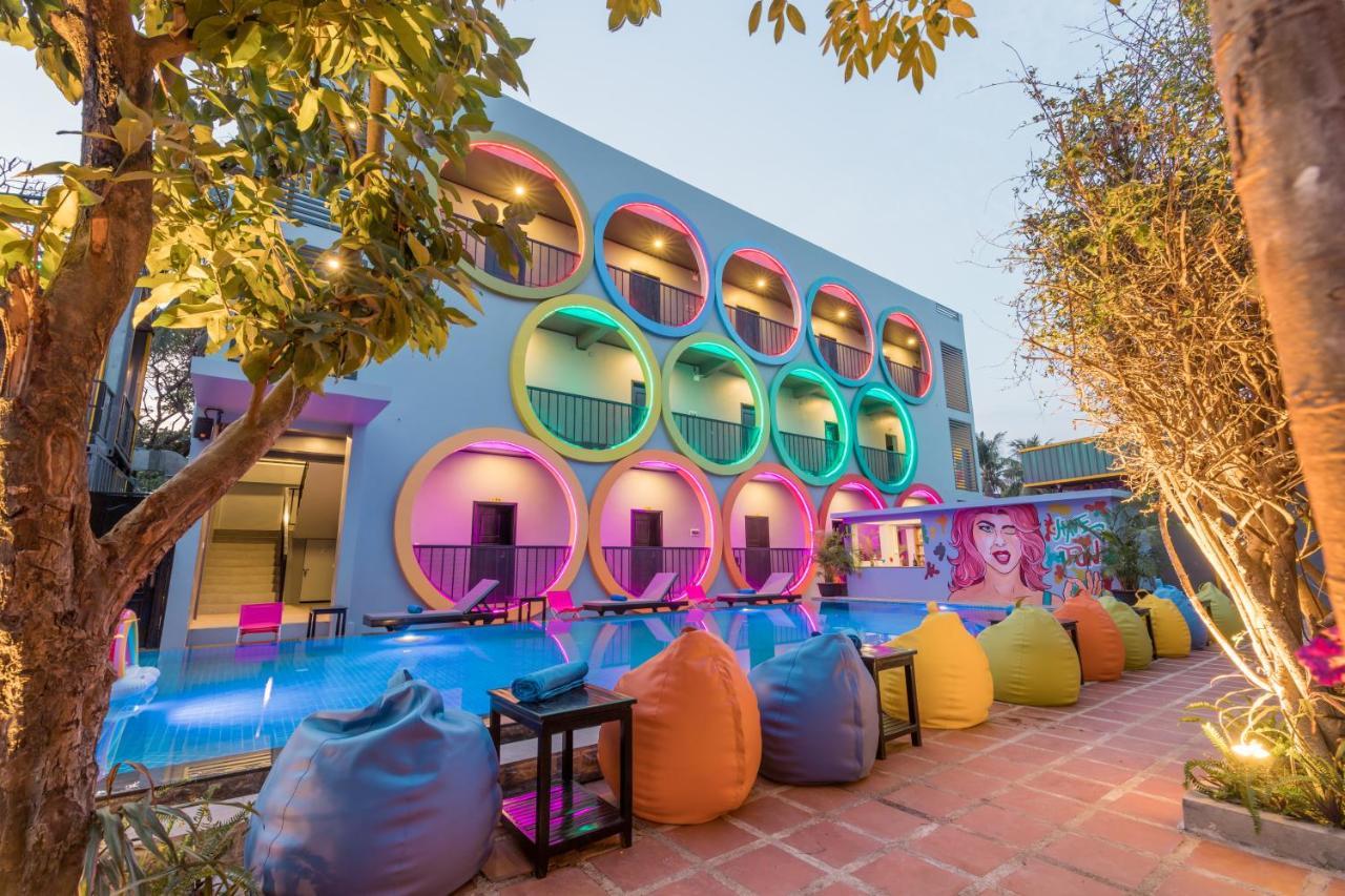 סיאם ריפ White Rabbit Hostel מראה חיצוני תמונה