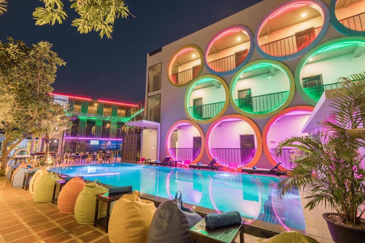 סיאם ריפ White Rabbit Hostel מראה חיצוני תמונה