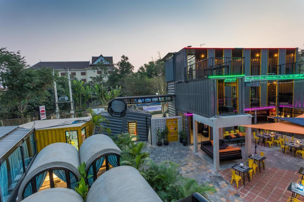 סיאם ריפ White Rabbit Hostel מראה חיצוני תמונה