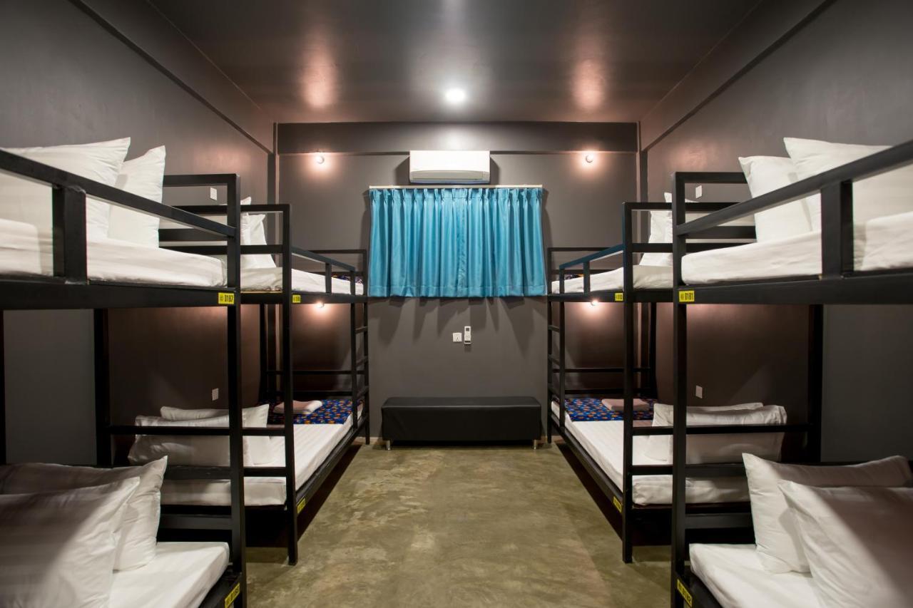 סיאם ריפ White Rabbit Hostel מראה חיצוני תמונה